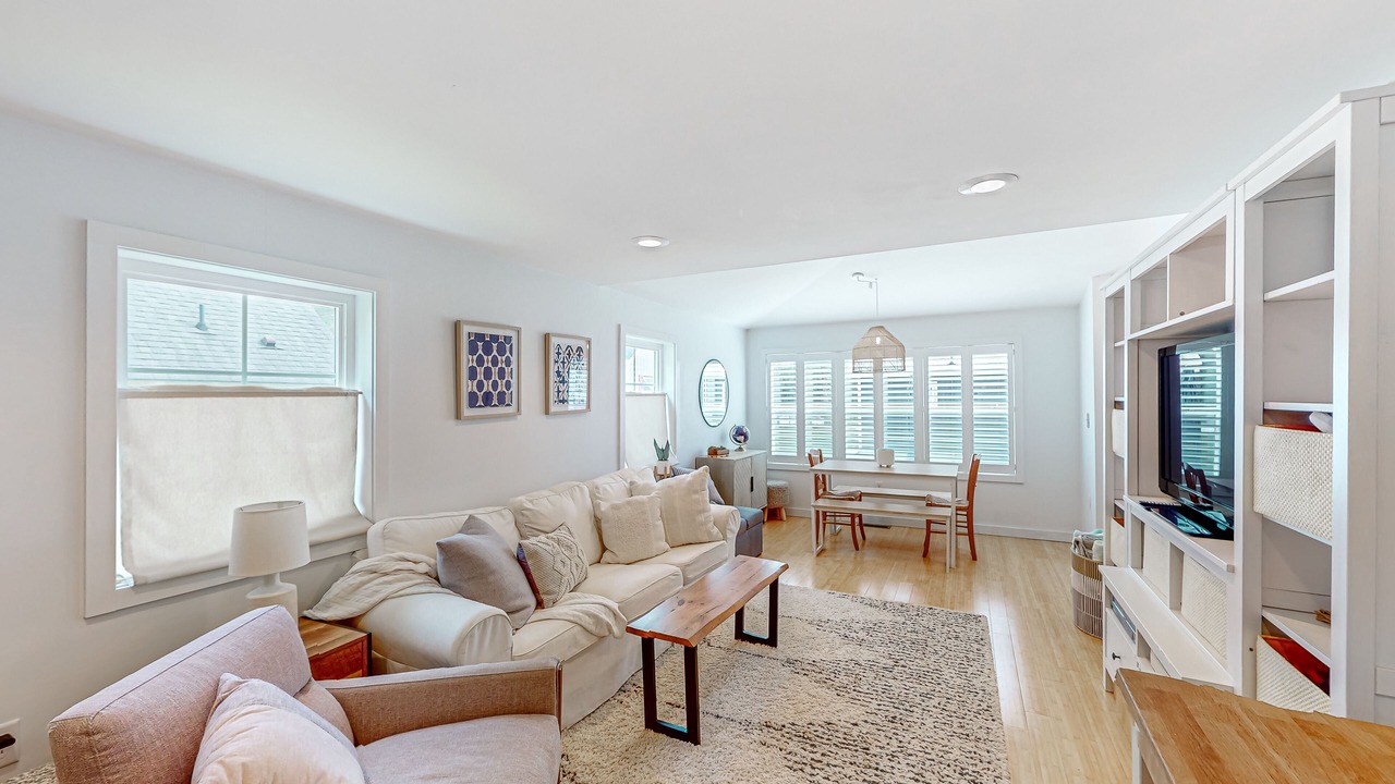 Photo of Livingroom in Meredith