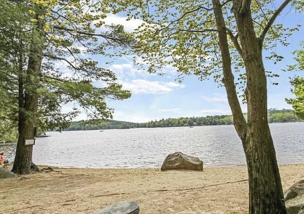 Photo of Others in Meredith
