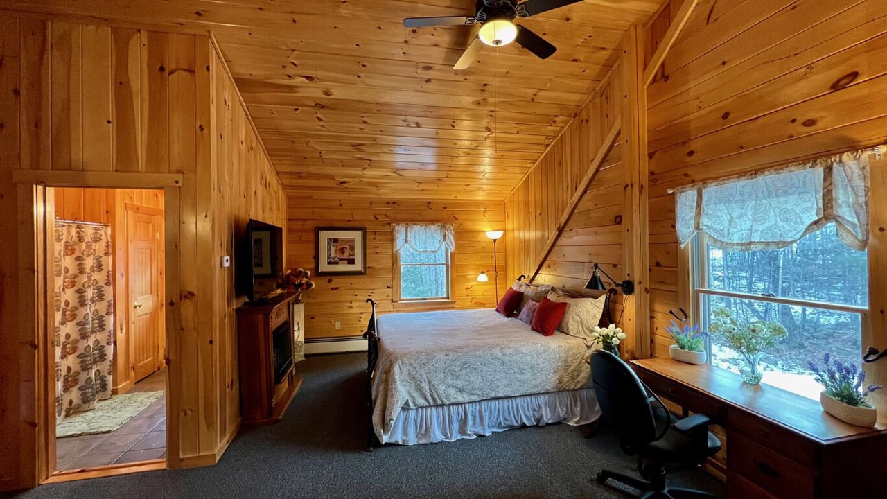 Photo of Bedroom in Campton