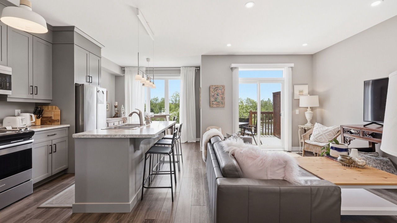 Photo of Livingroom in Niagara Falls