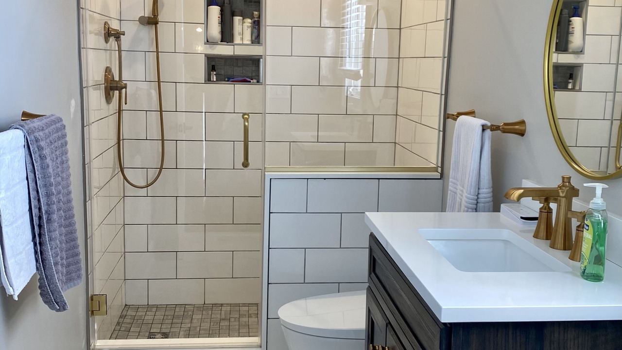 Photo of Bathroom in Momauguin