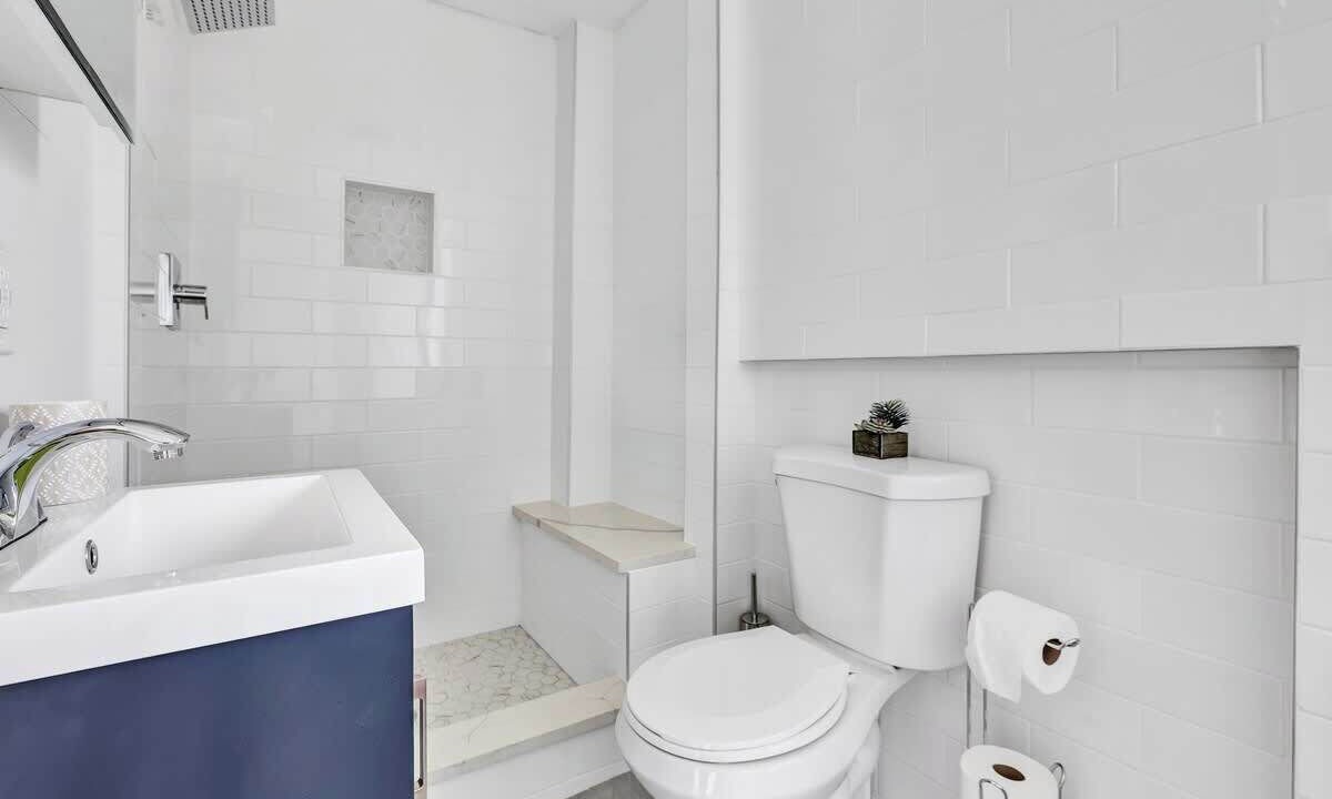 Photo of Bathroom in Woodmont