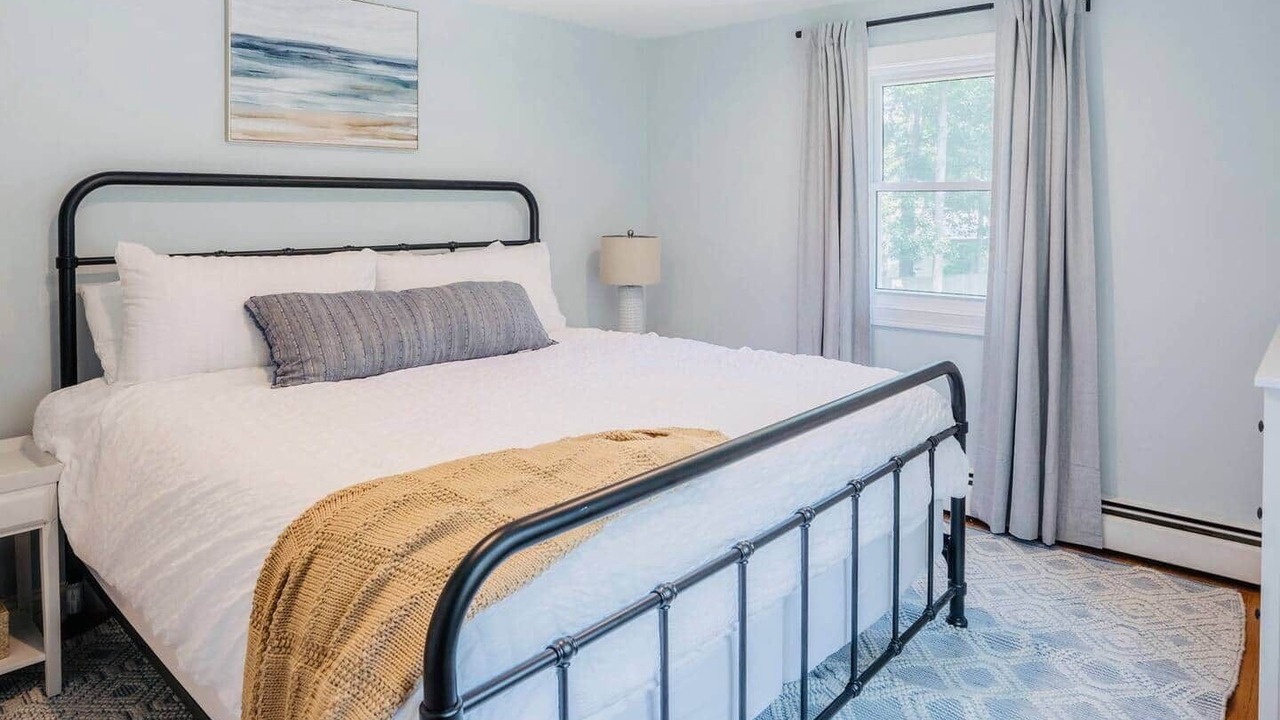 Photo of Bedroom in Yarmouth