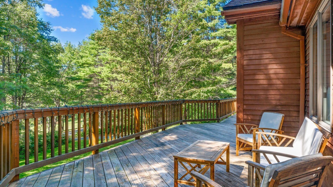 Photo of Patio Balcony in Quechee