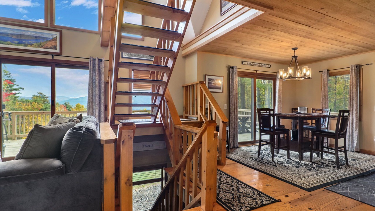 Photo of Livingroom in Bolton Landing