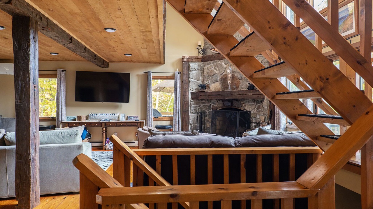 Photo of Livingroom in Bolton Landing
