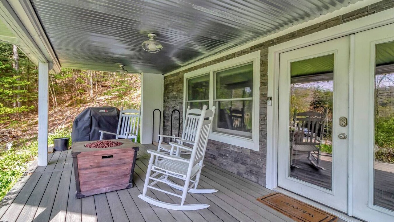 Photo of Patio Balcony in Winhall