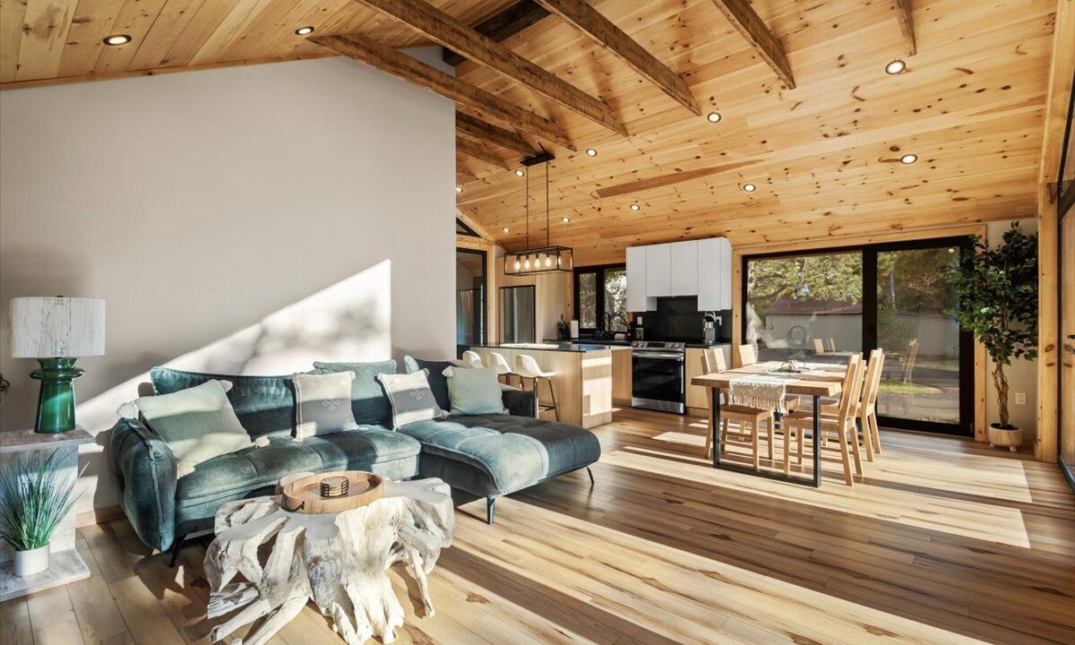 Photo of Livingroom in Bartlett