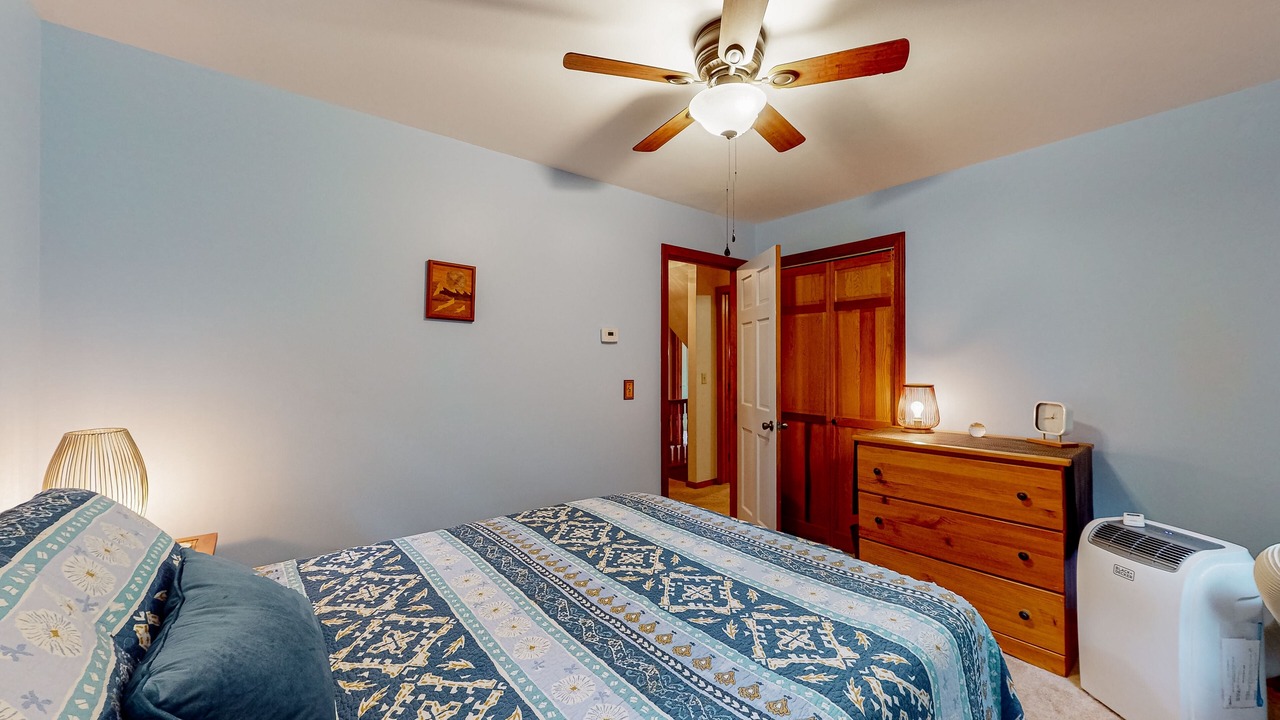 Photo of Bedroom in Raymond