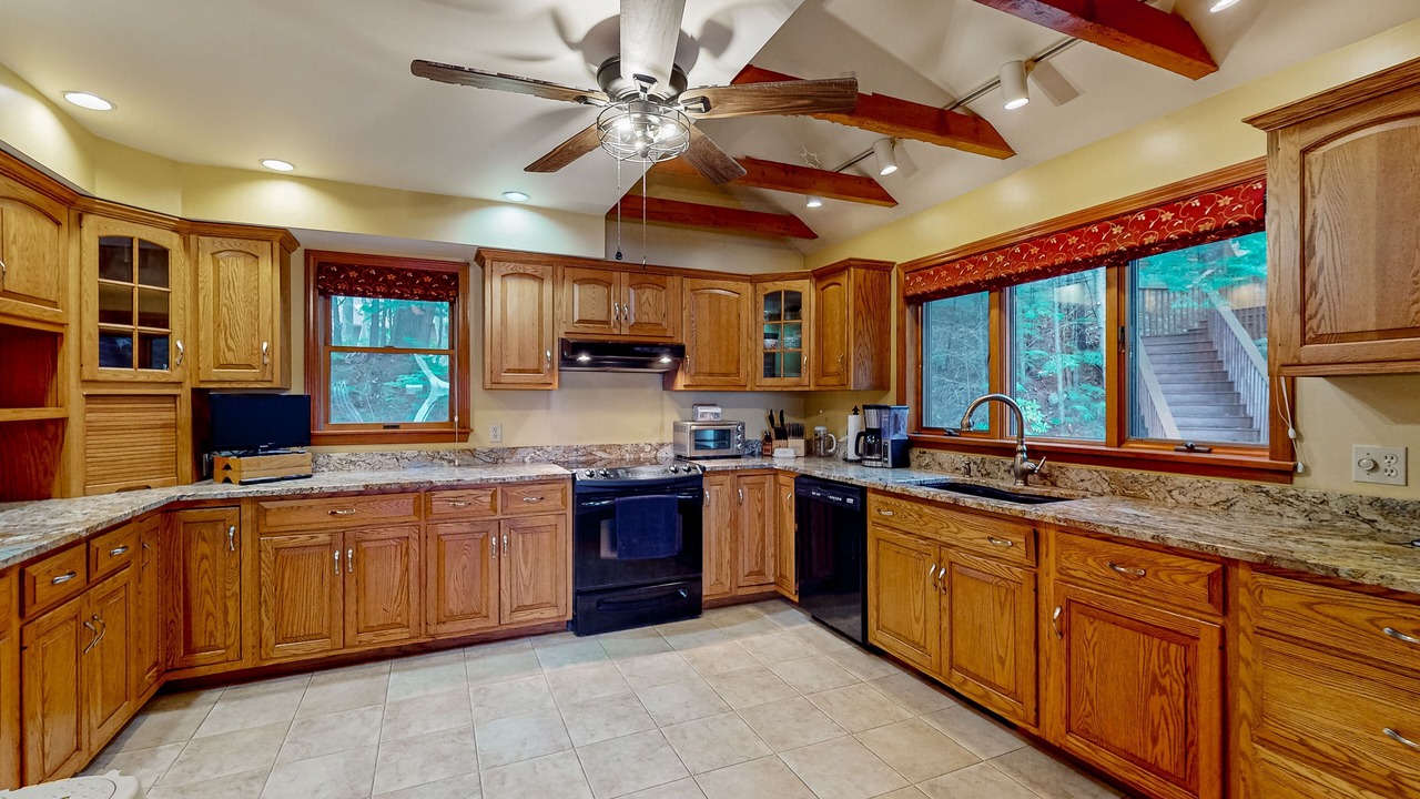 Photo of Kitchen in Raymond
