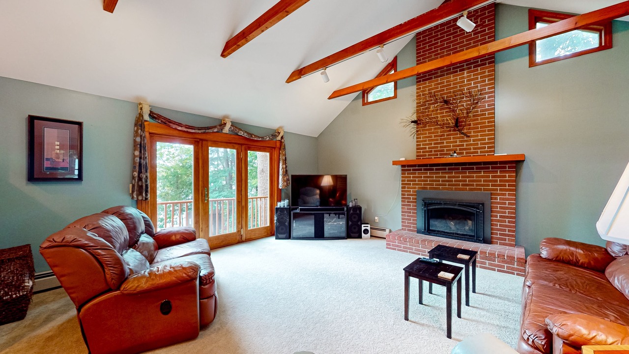 Photo of Livingroom in Raymond