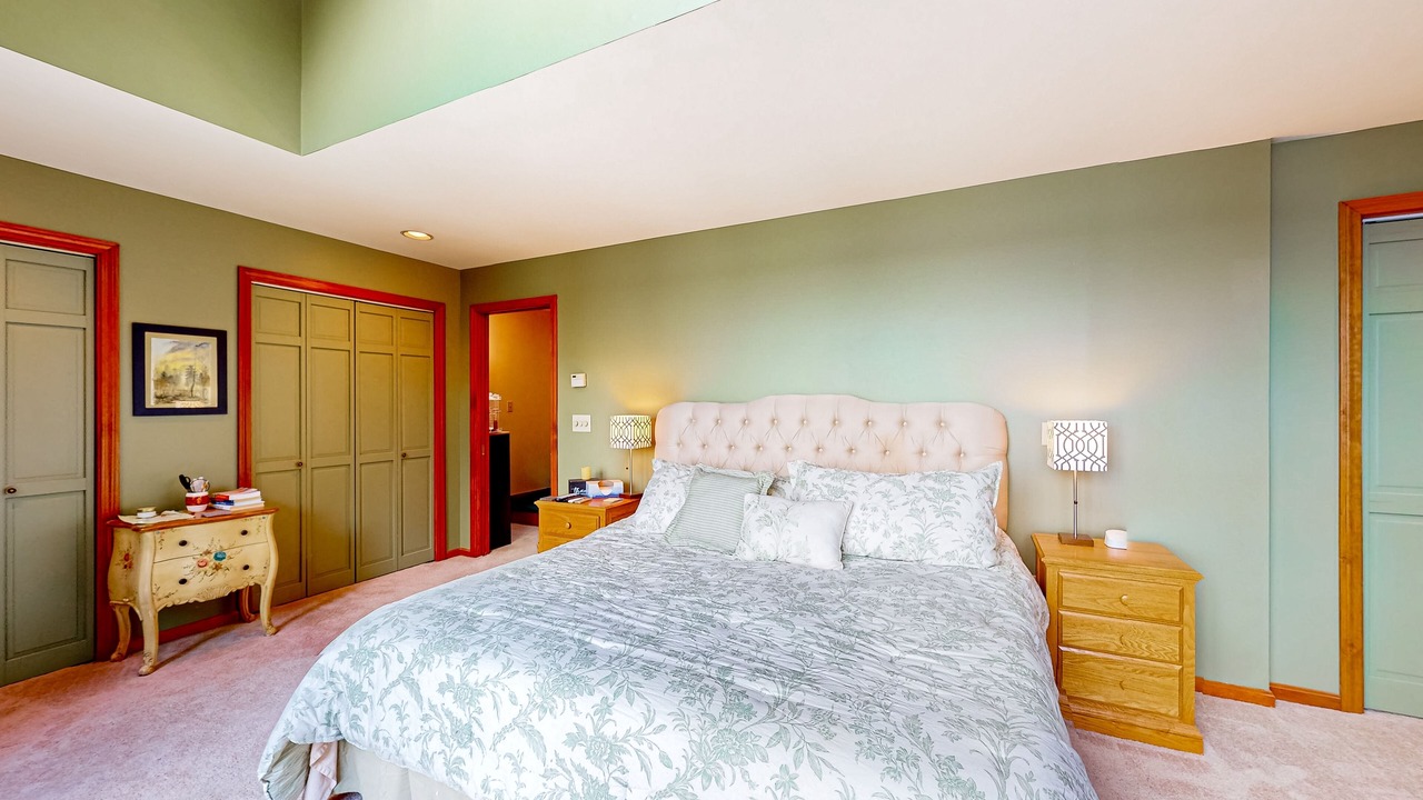 Photo of Bedroom in Raymond