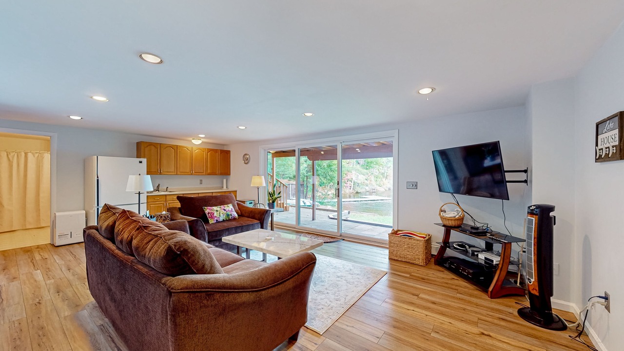 Photo of Livingroom in Raymond