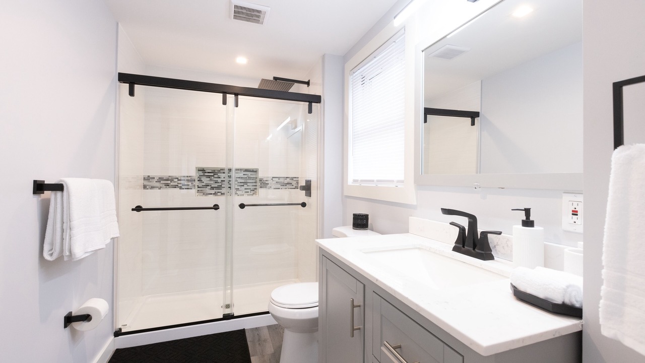 Photo of Bathroom in East Shore