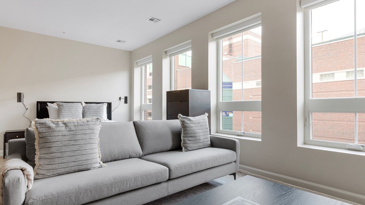 Photo of Livingroom in East Cambridge