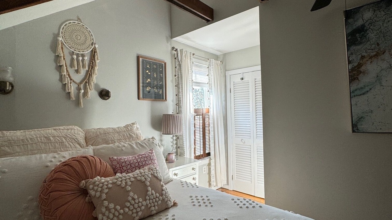 Photo of Bedroom in The Point