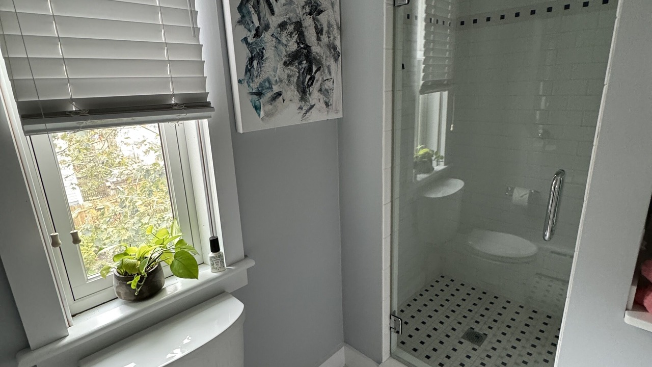 Photo of Bathroom in The Point
