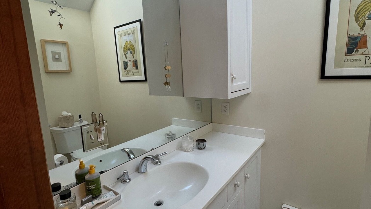 Photo of Bathroom in The Point