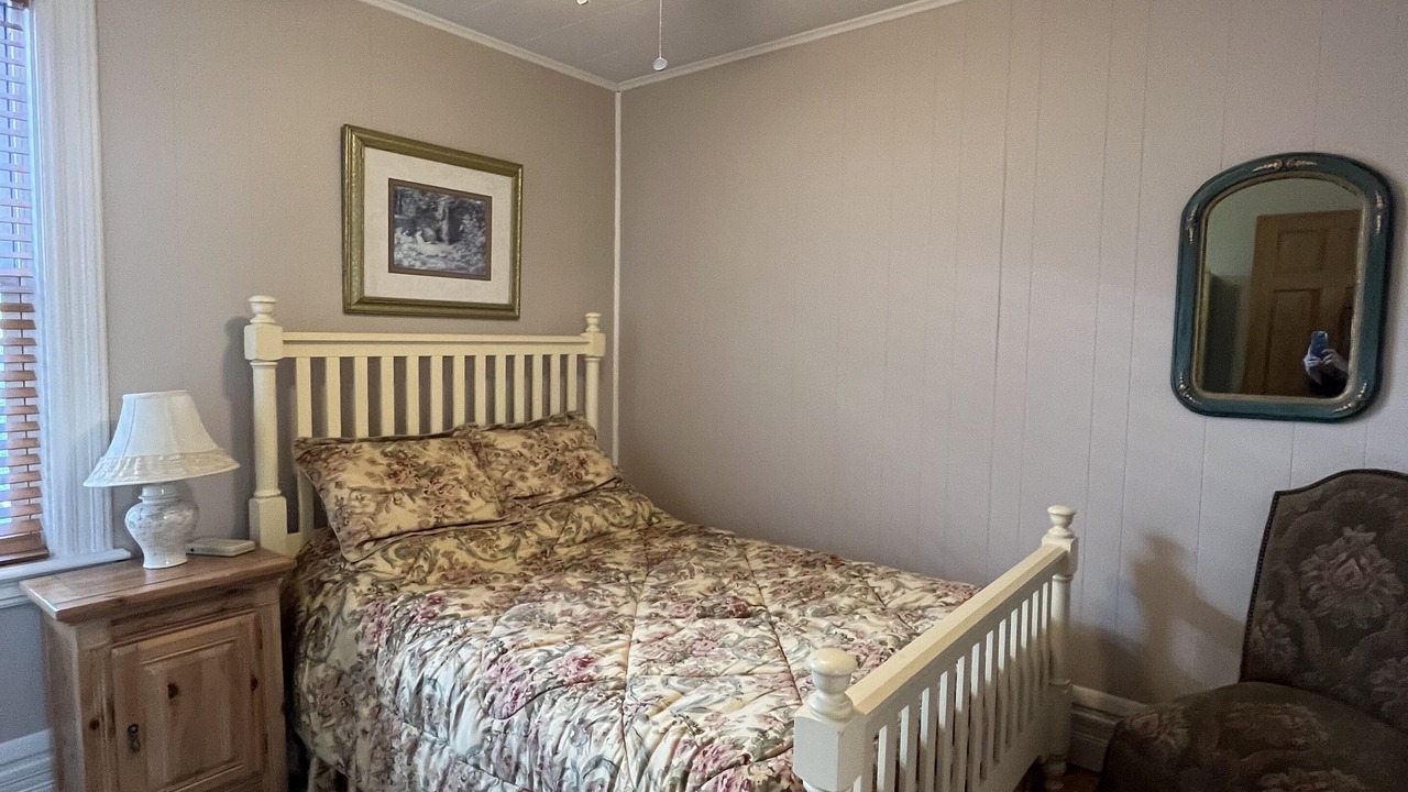 Photo of Bedroom in Hudson