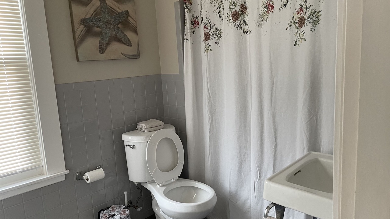 Photo of Bathroom in Salem