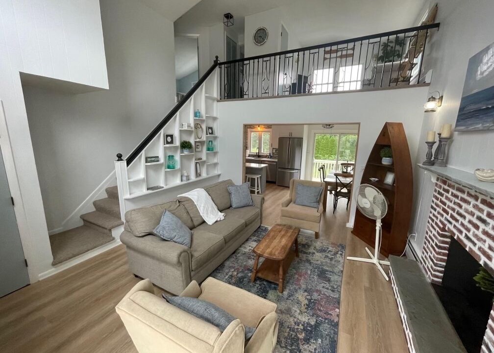 Photo of Livingroom in Weekapaug