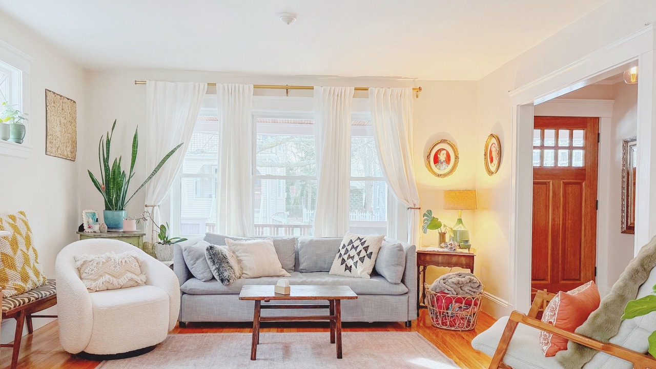 Photo of Livingroom in Medford