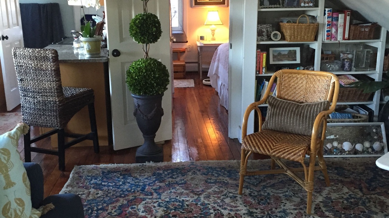 Photo of Livingroom in Bellevue Avenue Historic District