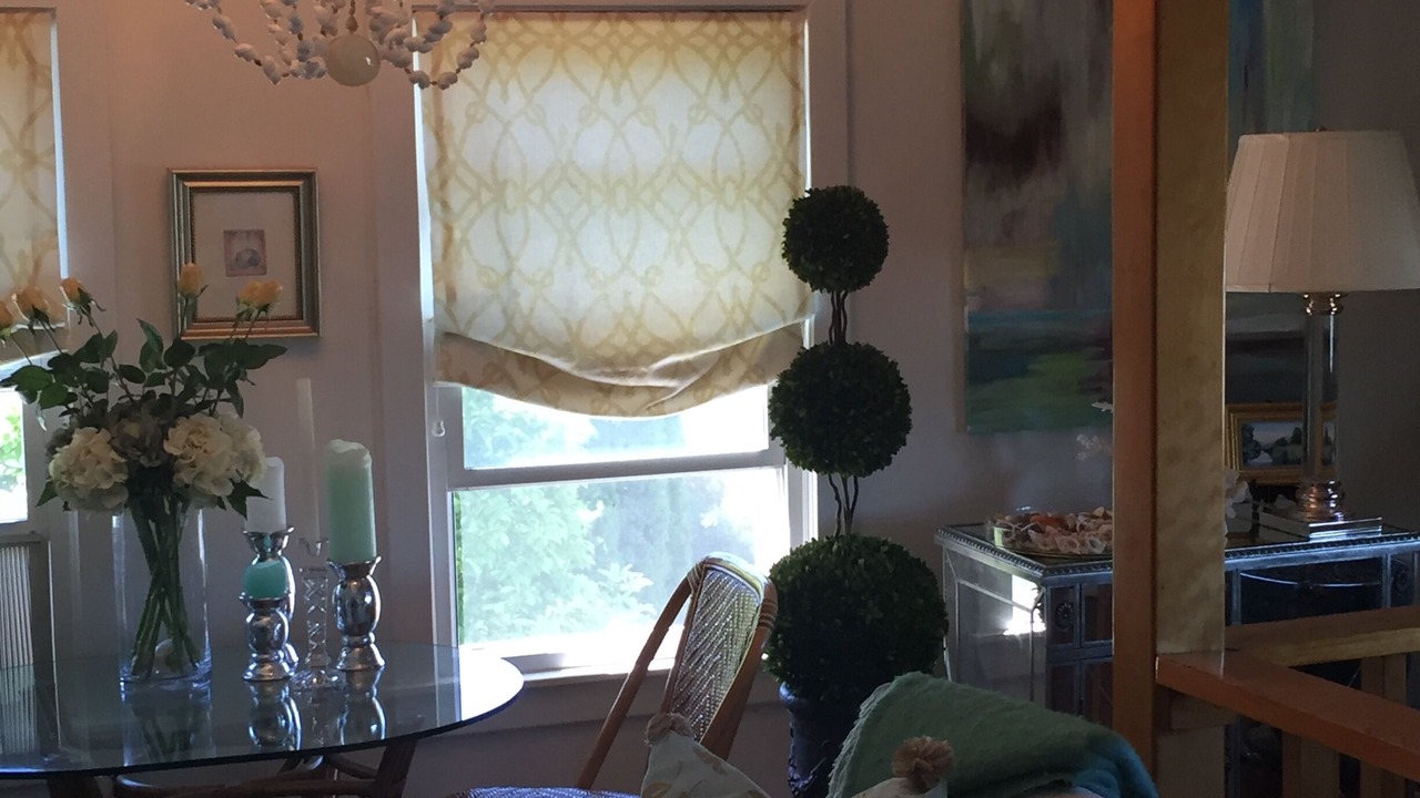Photo of Livingroom in Bellevue Avenue Historic District