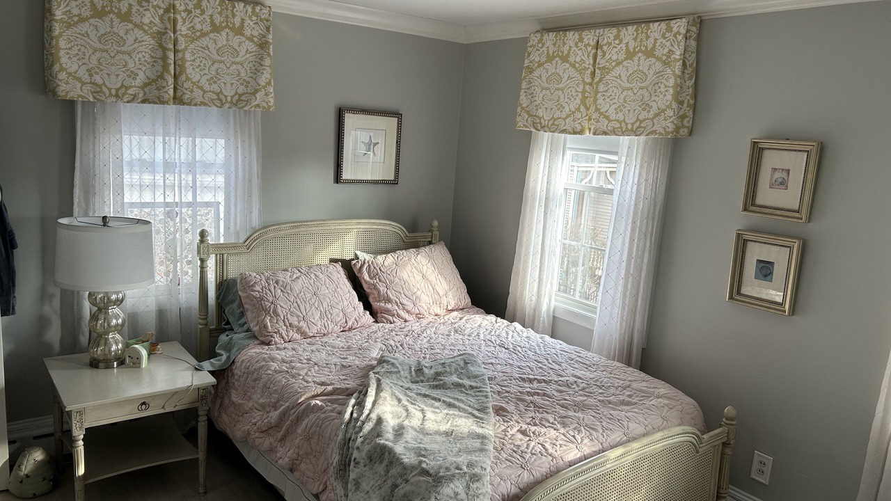 Photo of Bedroom in Bellevue Avenue Historic District