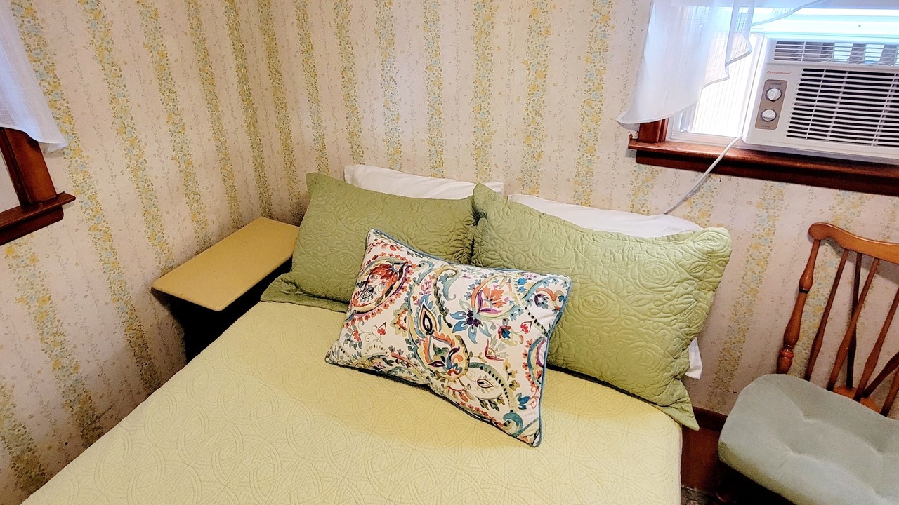 Photo of Bedroom in Narragansett
