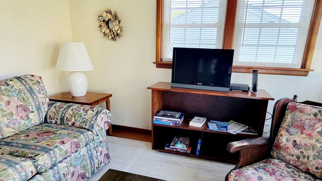Photo of Livingroom in Narragansett