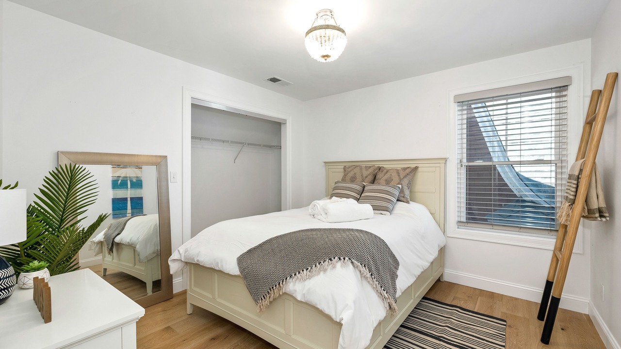 Photo of Bedroom in York Beach