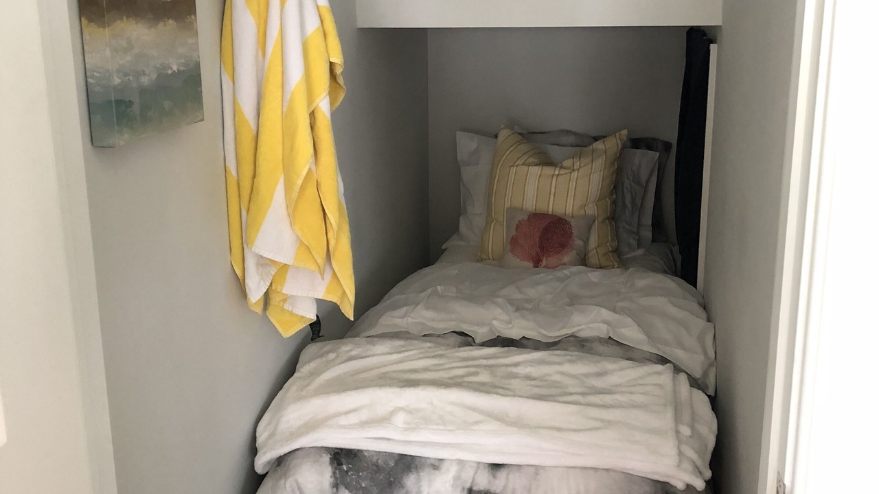 Photo of Bedroom in Westbrook Center