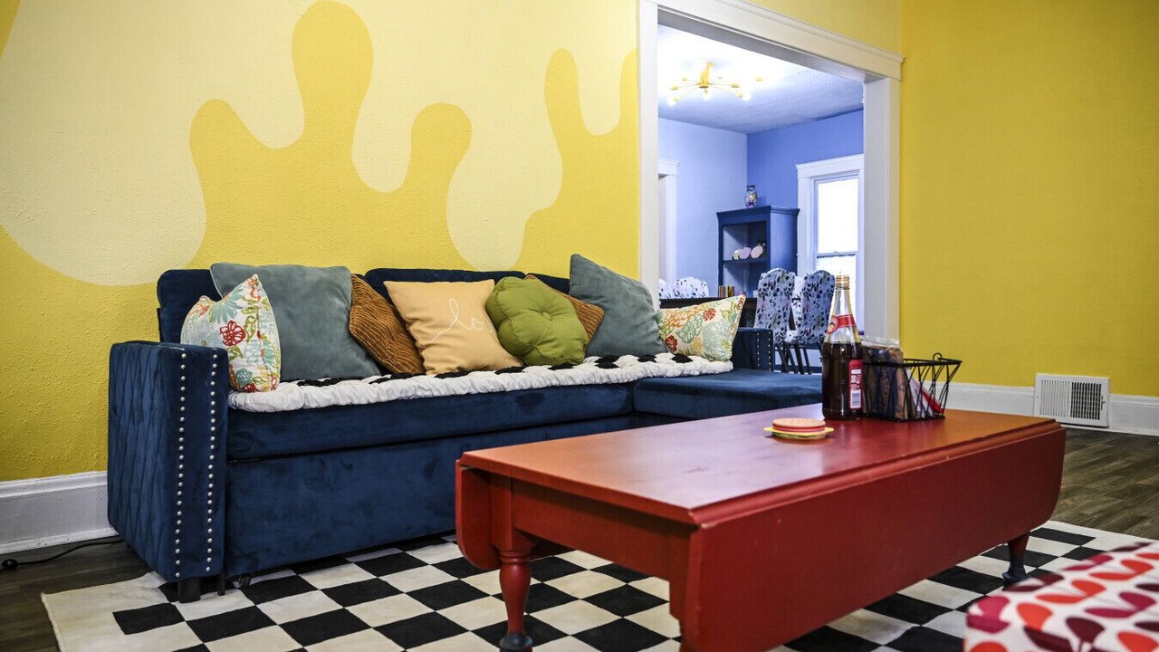 Photo of Livingroom in East Cleveland