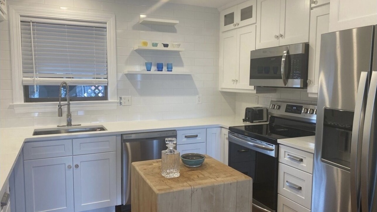 Photo of Kitchen in Yachting Village