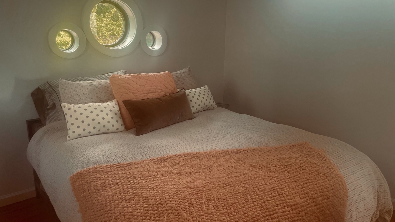 Photo of Bedroom in East Marion
