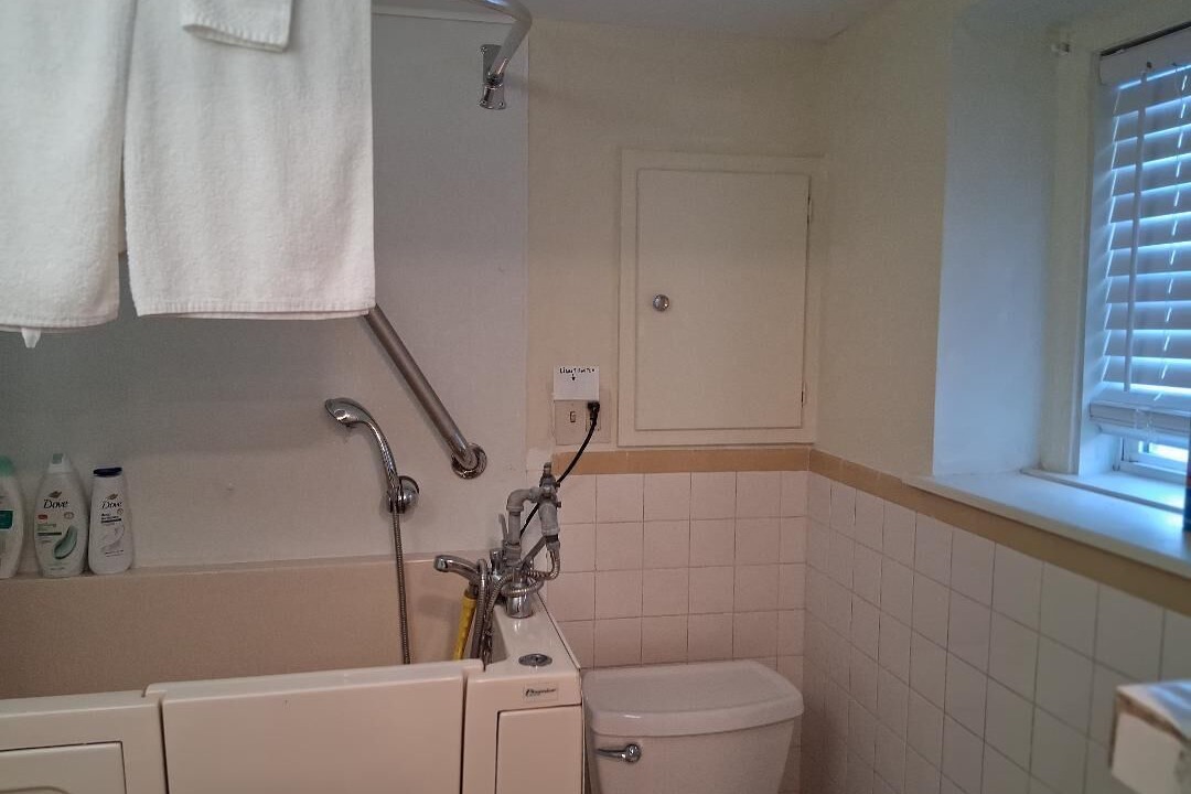 Photo of Bathroom in East Shore