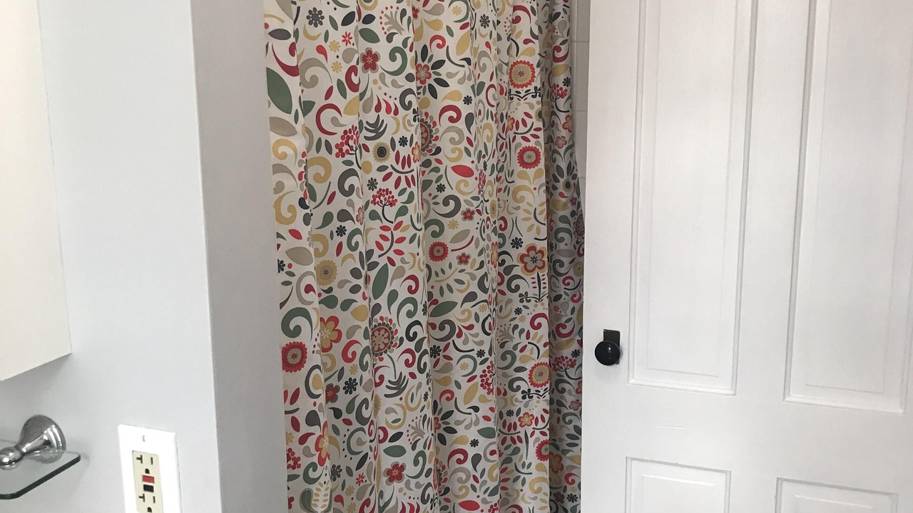 Photo of Bathroom in Warren
