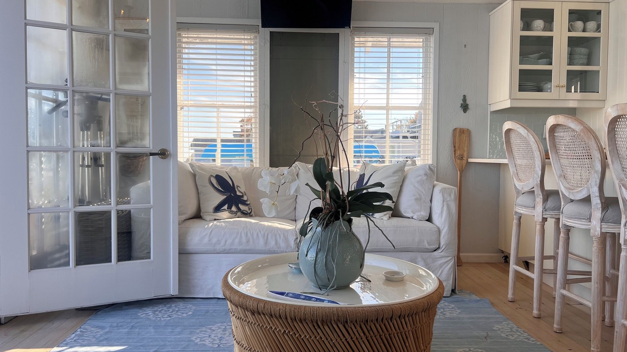 Photo of Livingroom in Groton