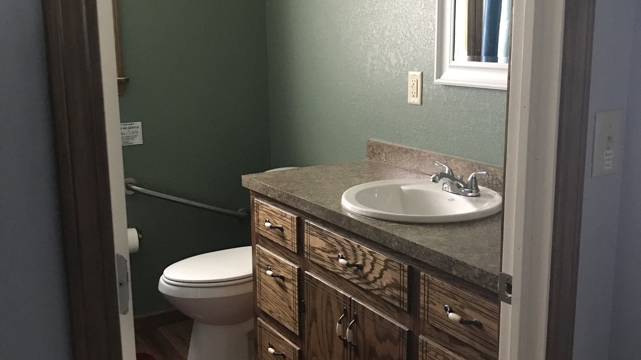 Photo of Bathroom in Cape Vincent