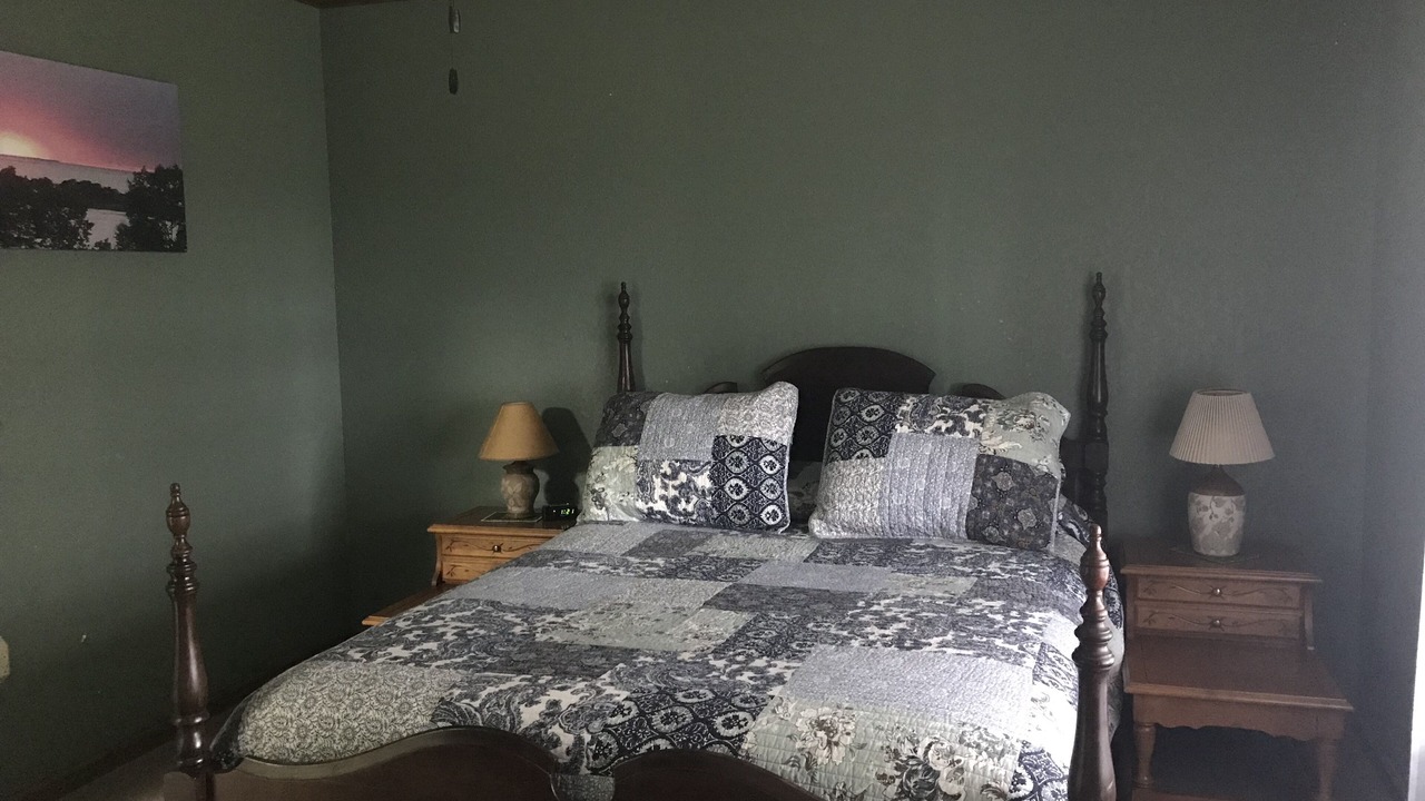 Photo of Bedroom in Cape Vincent