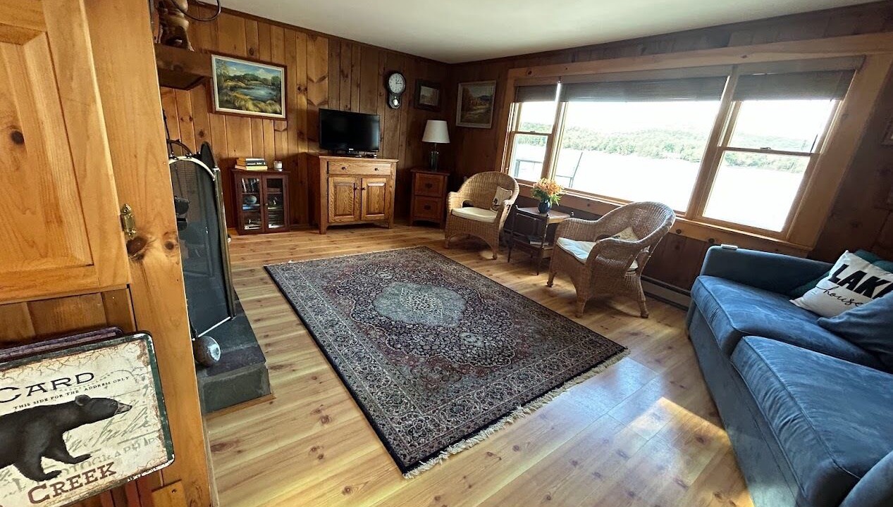 Photo of Livingroom in New Durham