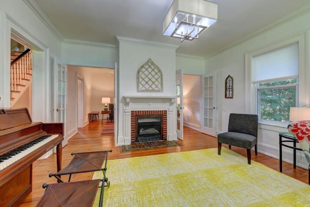 Photo of Bedroom in Lenox