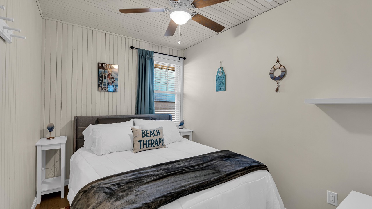 Photo of Bedroom in Seaside Heights