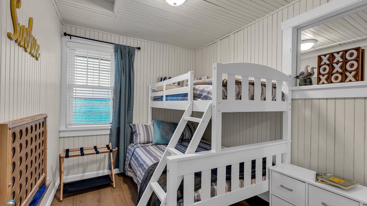 Photo of Bedroom in Seaside Heights