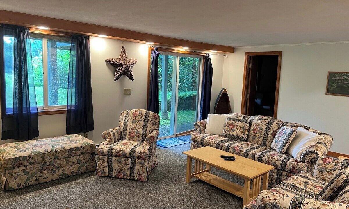 Photo of Livingroom in Campton