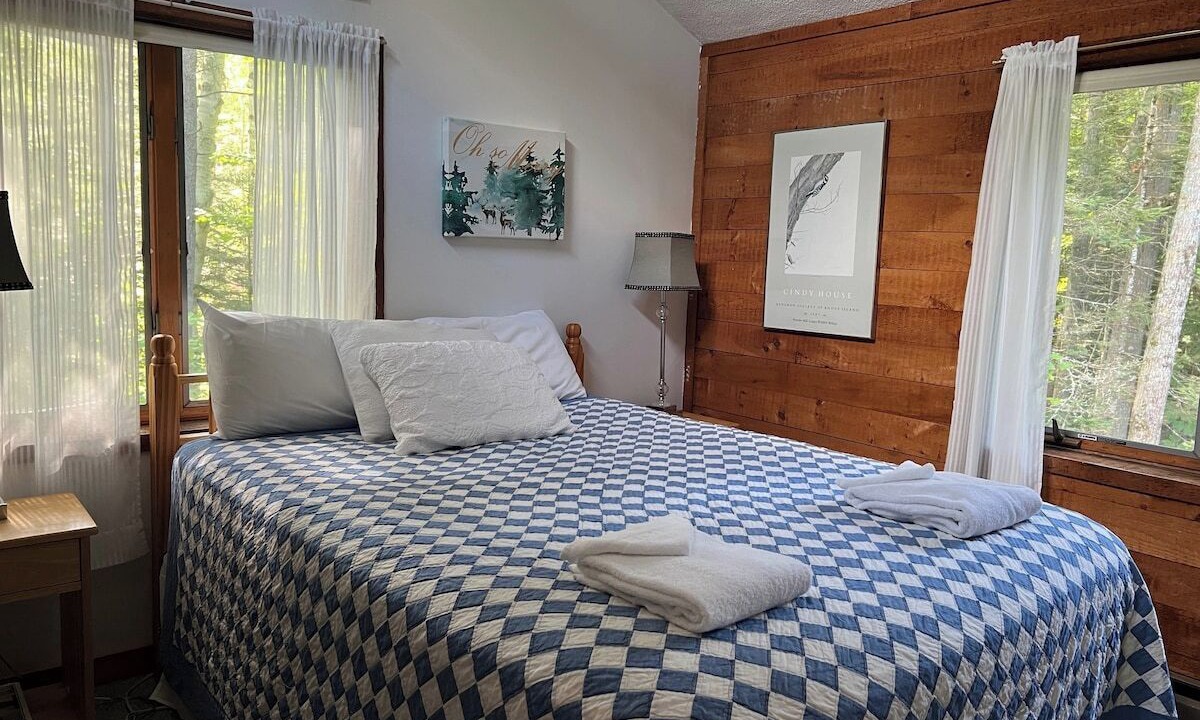 Photo of Bedroom in Campton