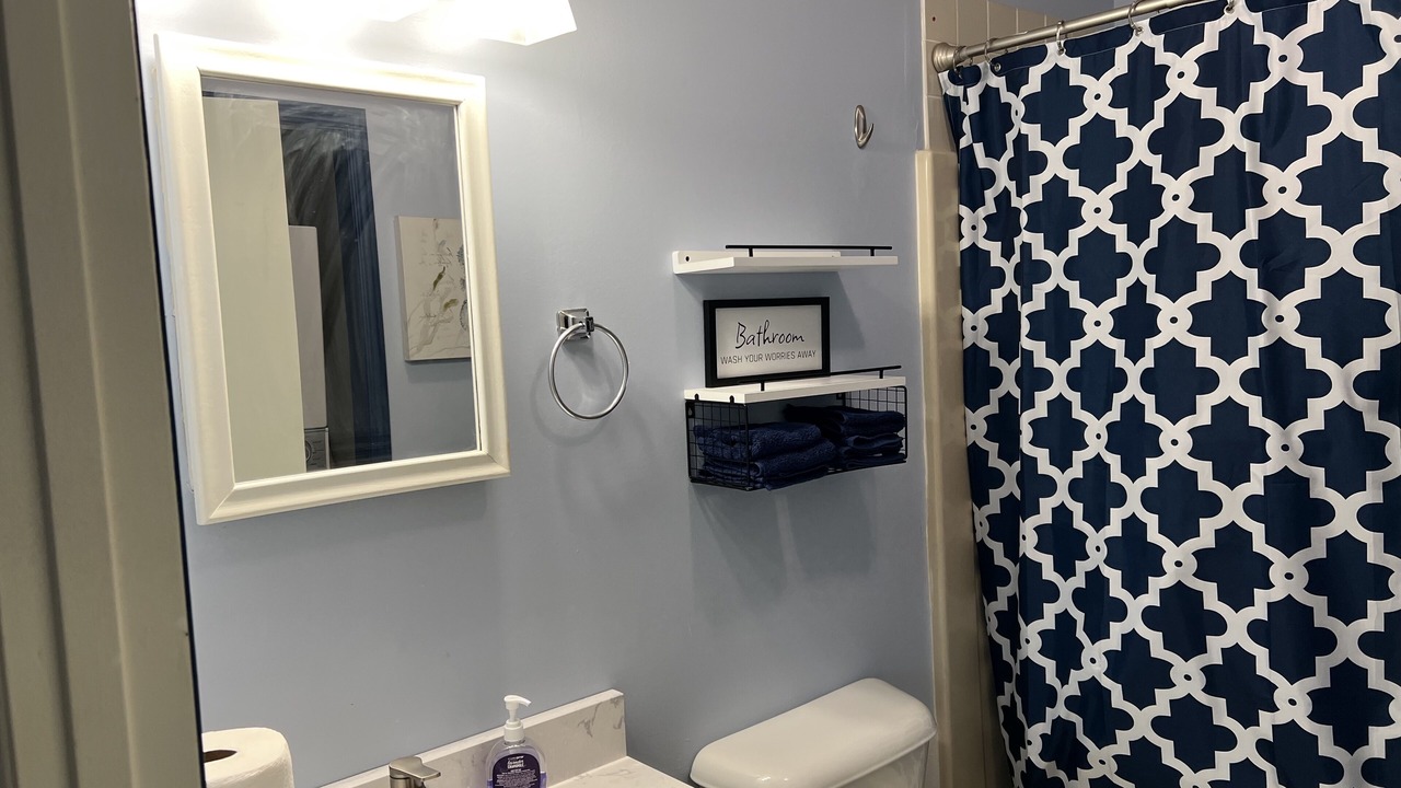 Photo of Bathroom in York Beach