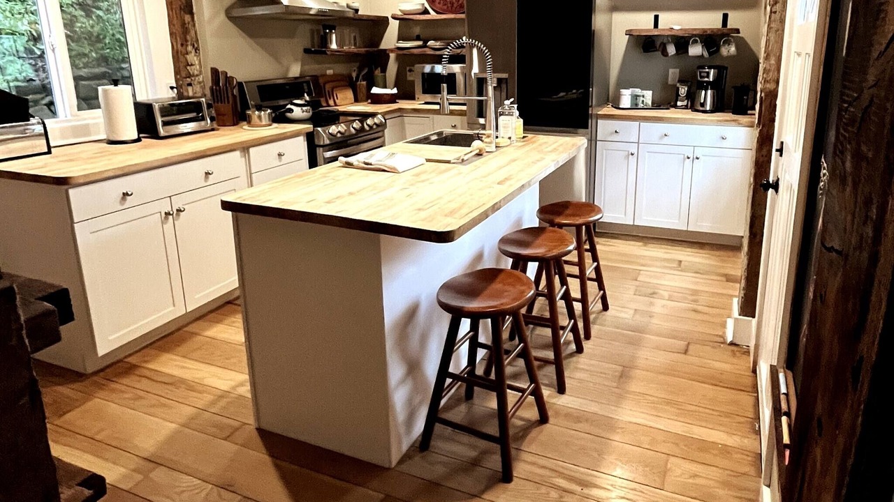 Photo of Kitchen in Gaylordsville