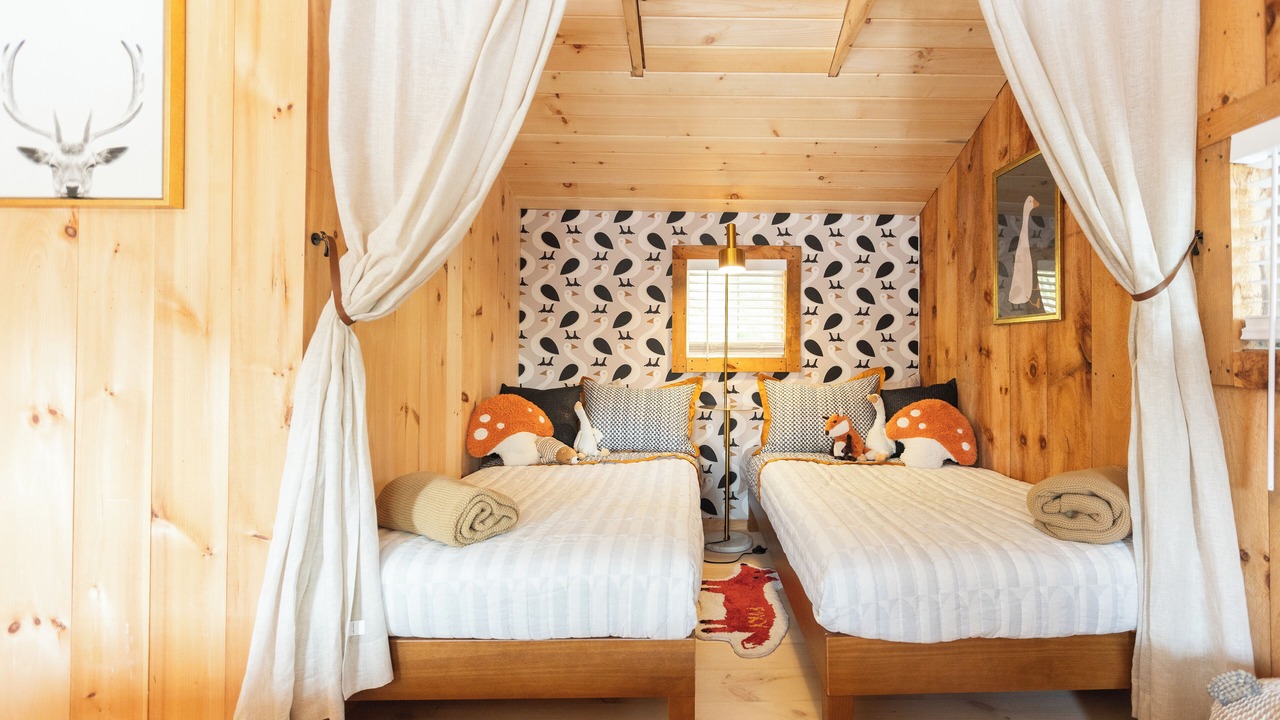 Photo of Bedroom in Hill